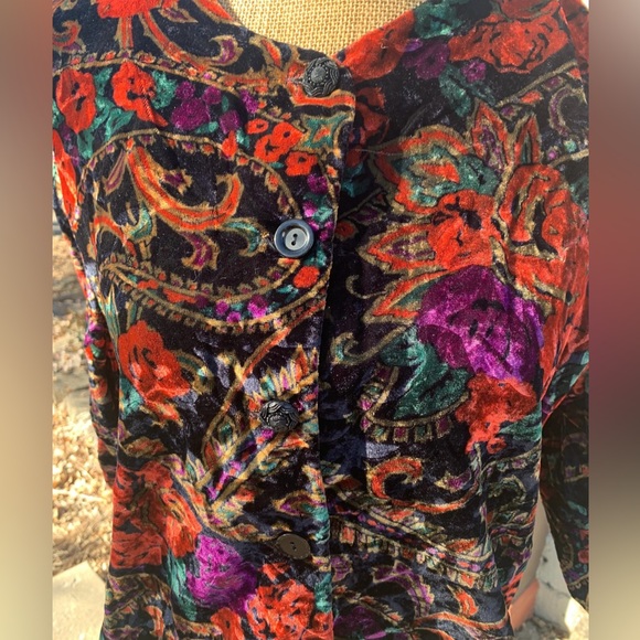 Vintage 1980's Norton McNaughton Long Sleeve Button Up Velvet Jacket /
Blazer - Picture 2 of 3